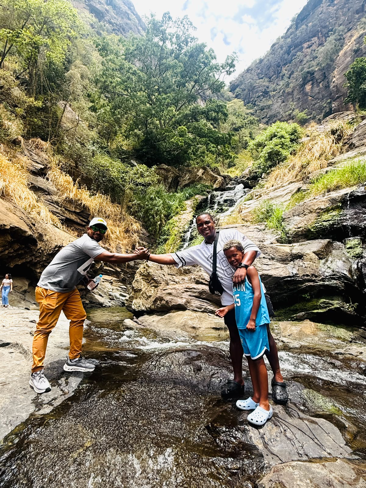 ella ravana waterfall